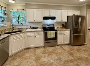 806 Westgate Ct, Newport News, VA 23602
