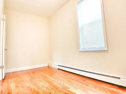 Rented by MAC Realty NY | media 18