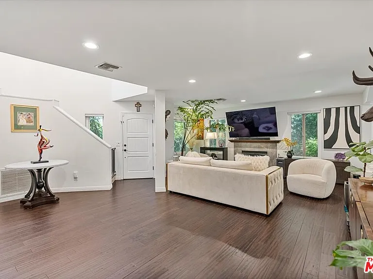 12834 Landale St — Photo 14