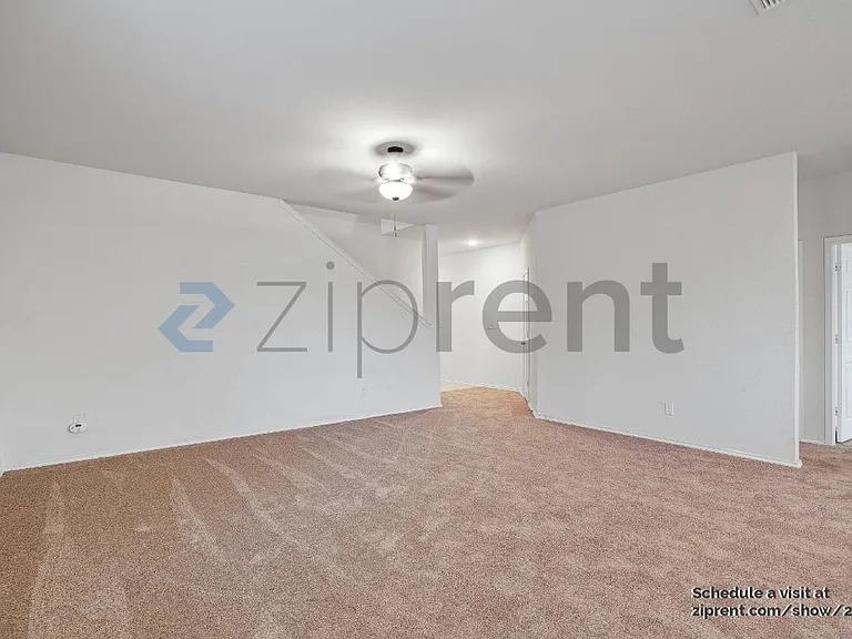 10355 McQueeney — Photo 5
