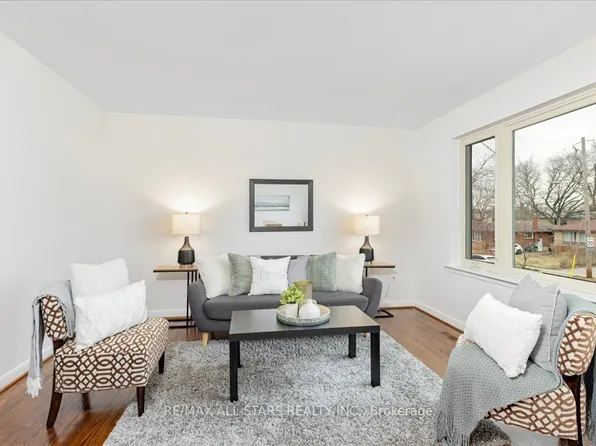 55 Sancrest Dr, Toronto, ON M1P 4A7