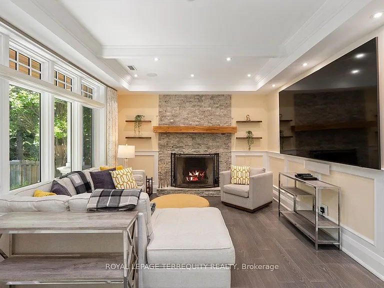 101 Chestnut Hills Pkwy — Photo 17