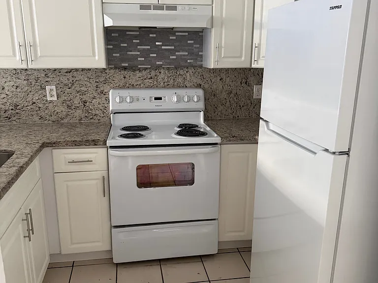 Sun Point Rentals — Photo 8