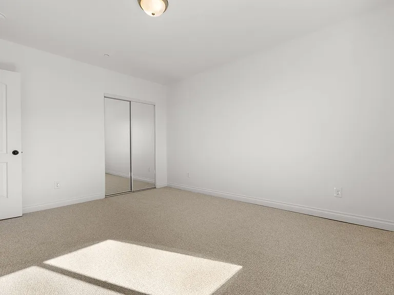 1534 N Soto St — Photo 17