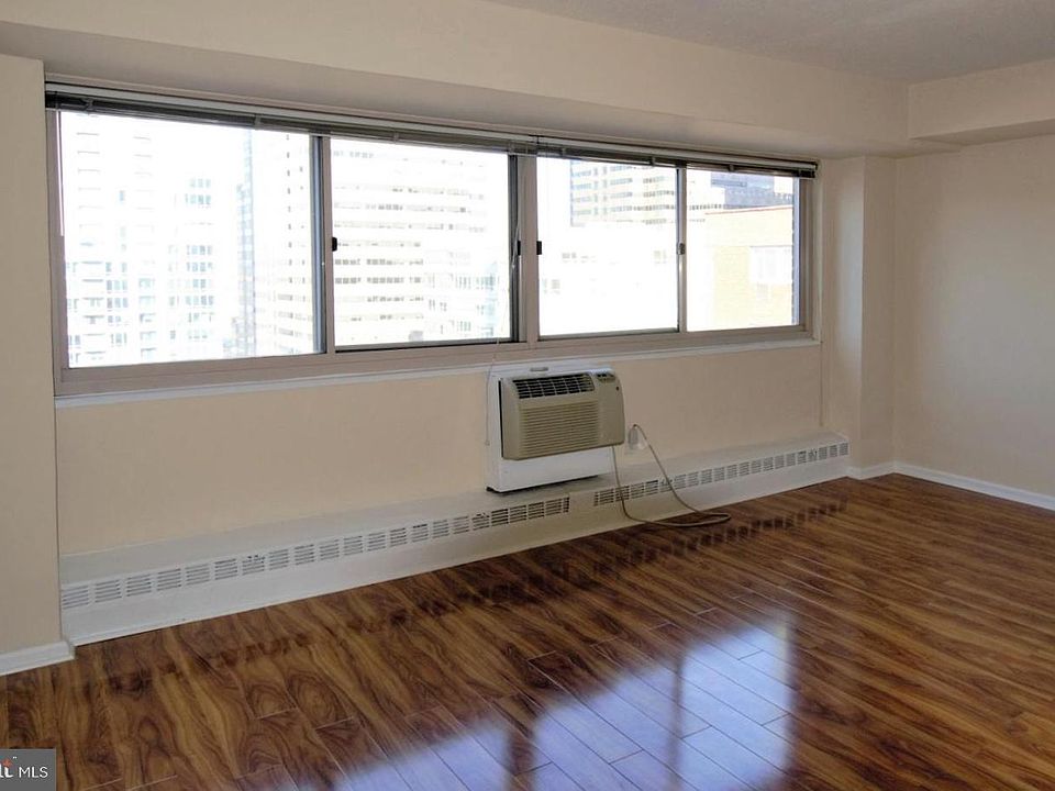 2nd image of 2101-17 Chestnut St #423