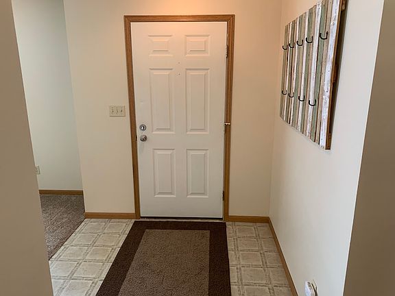 3rd image of 2547 Bluffside Dr