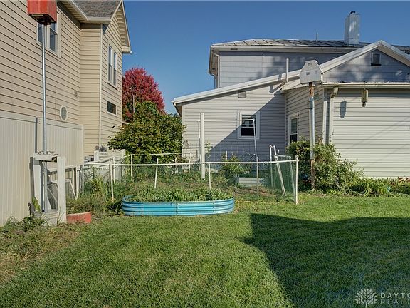 5th image of 316 N Broadway St