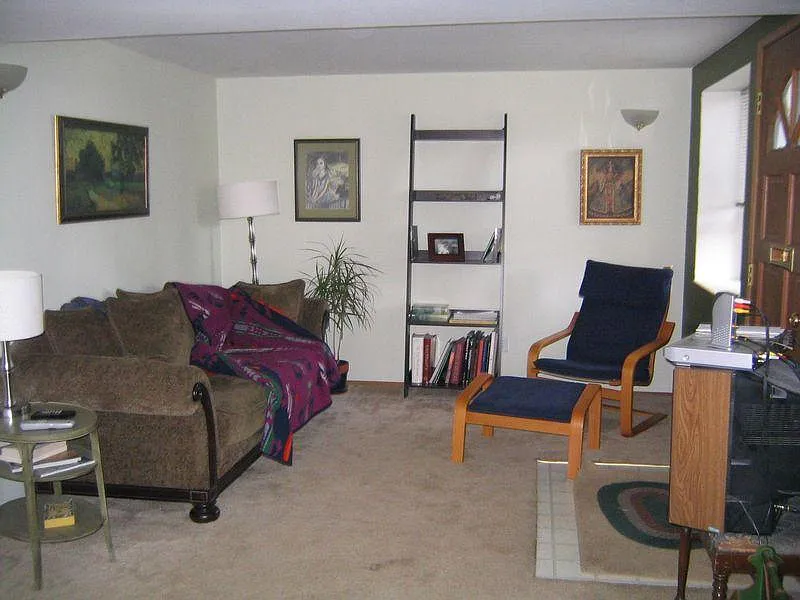 3 bed, 1100 sqft, $2,990 — Photo 4