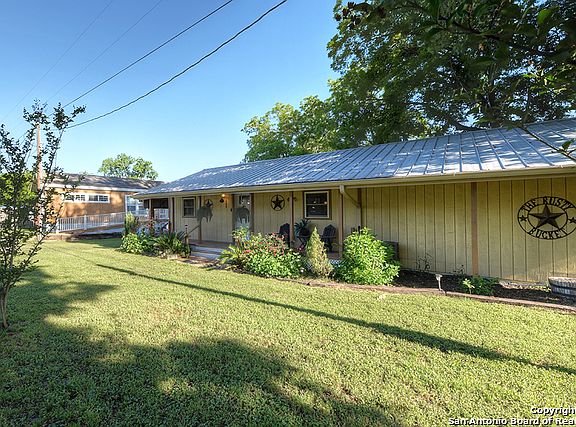 3rd image of 268 Meadow Lake Dr