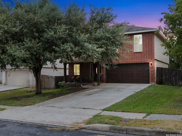 8908 Roaring Spring, Universal City, TX 78148
