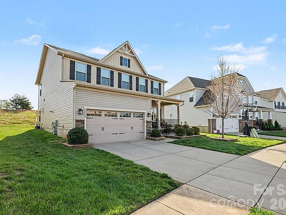 2nd image of 1840 Scarbrough Cir SW