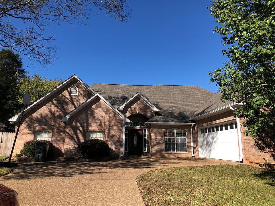 1st image of 1209 River Bend Dr