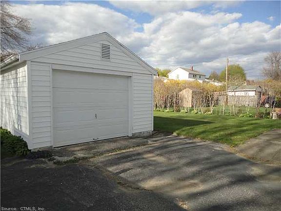2nd image of 31 Hinsdale Ave