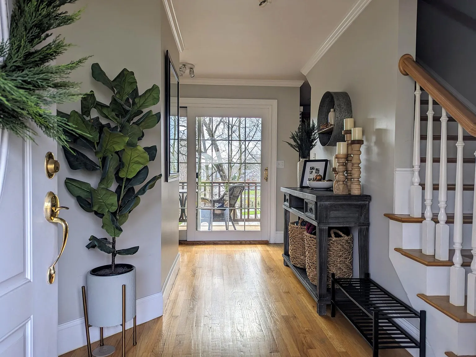 3 bed, 2.5 bath, 2268 sqft, $5,900 — Photo 1