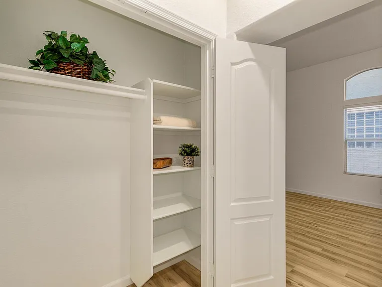 3412 E Renee Dr — Photo 20