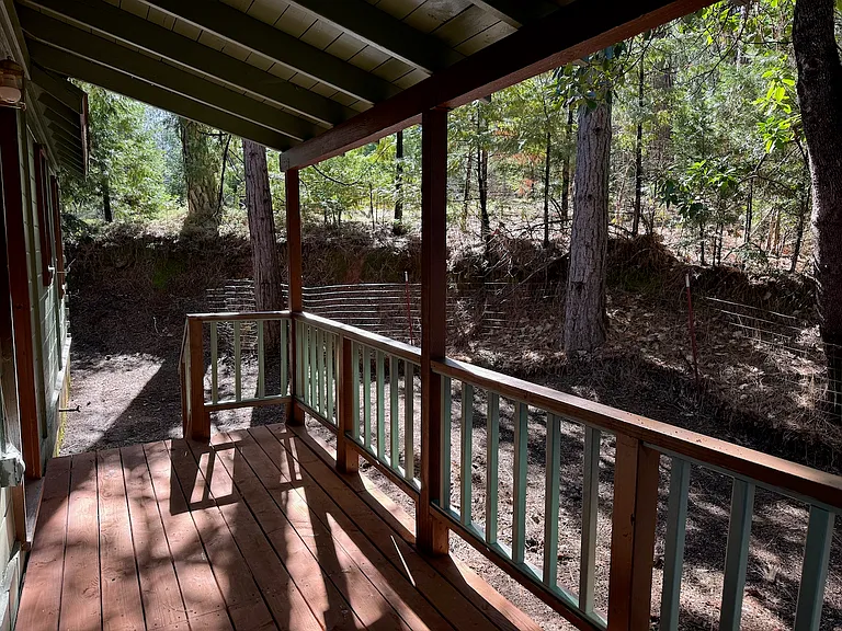 1092 Winton Rd — Photo 5
