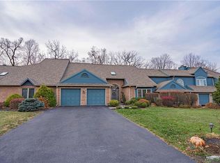 2894 Sheffield Dr, Emmaus, PA