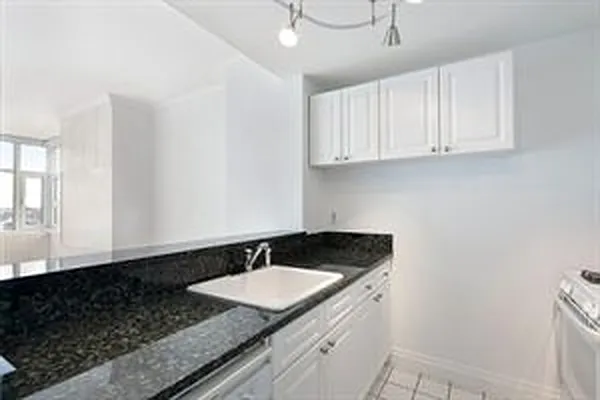 Rented by Douglas Elliman | media 35