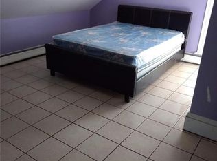 574 Main St, Pawtucket, RI 02860