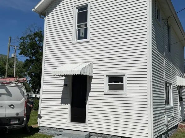 51 Mill St, Newark, OH 43055
