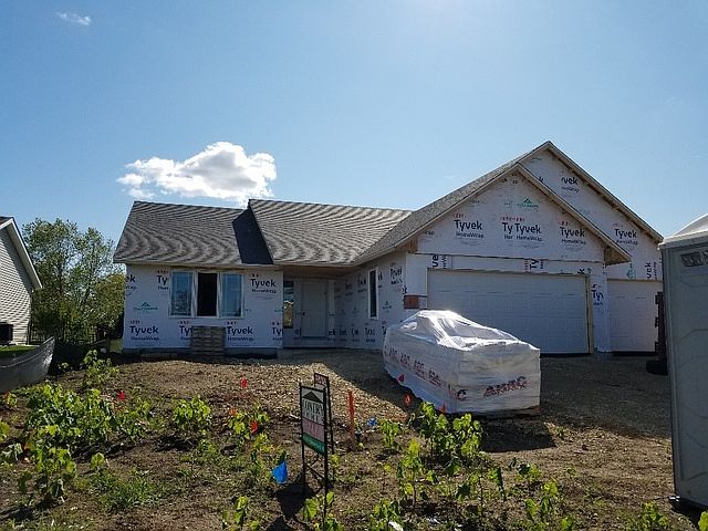 2nd image of 1945 Lafayette Dr