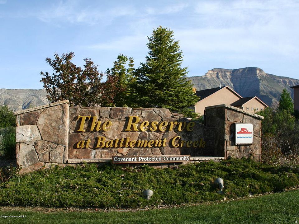 1st image of 366 Meadow Creek Dr