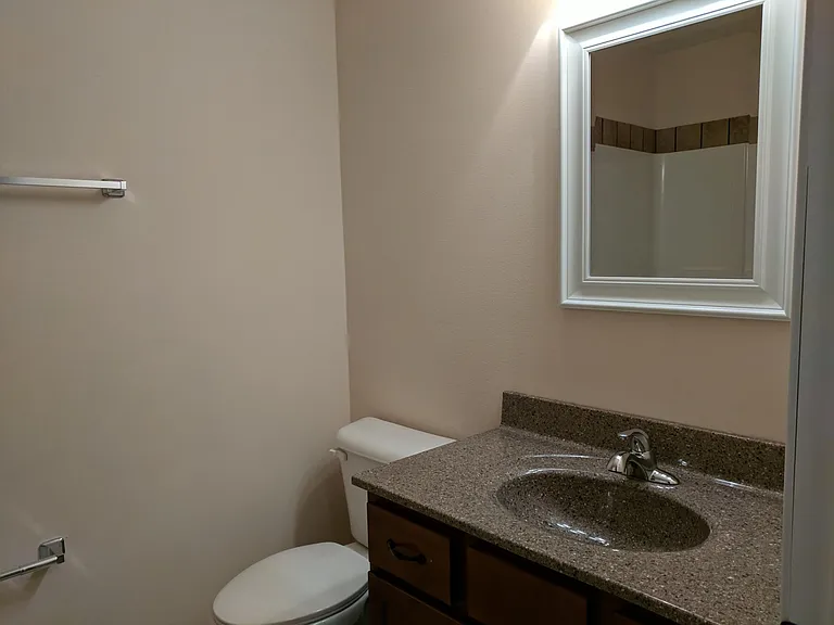 10547 Ellis Rd — Photo 15