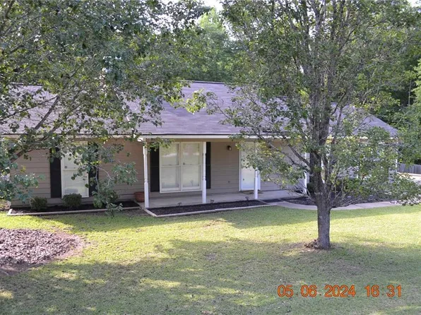 203 Lee Road 960, Smiths Station, AL 36877