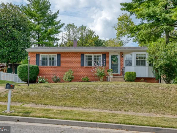 10202 Daventry Dr, Cockeysville, MD 21030