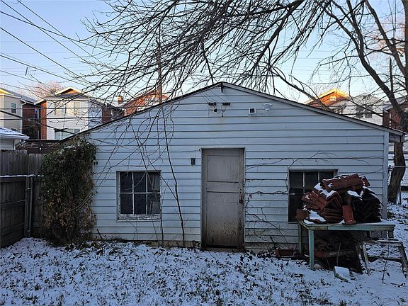 5th image of 4941 Mardel Ave
