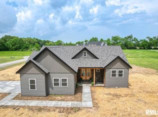 6544 Flyway Cir, Carbondale, IL 62901