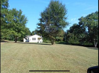 602 Smith Street Ext, Donalds, SC 29638