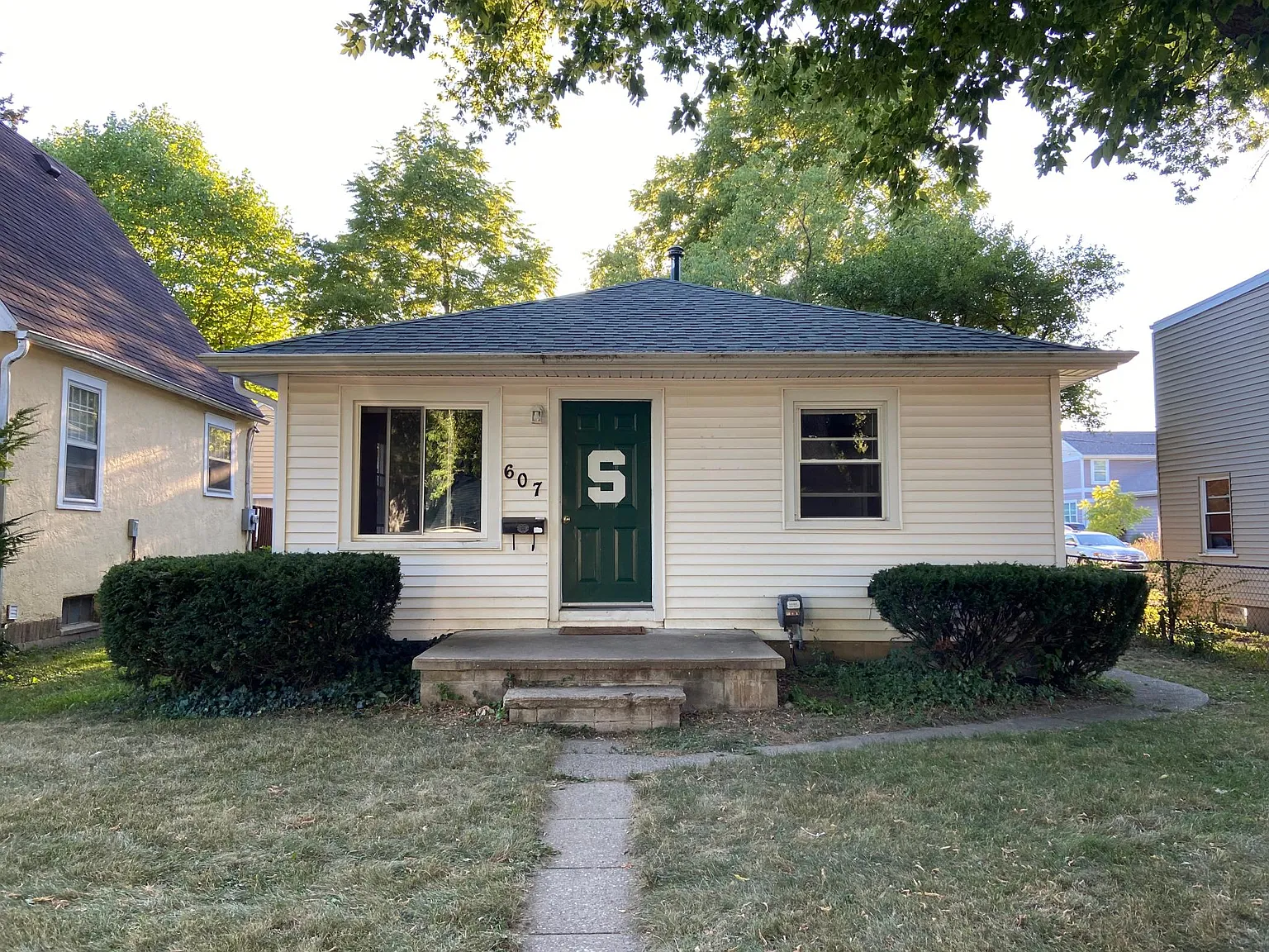 4 bed, 1200 sqft, $2,800 — Photo 1