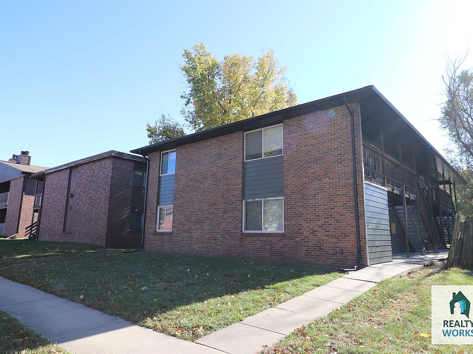 1st image of 4915 Walker Ave #1