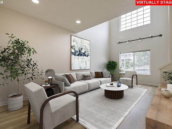 5th image of 6580 SE Royce Ct