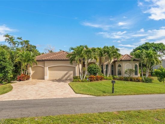 15271 Tahitian Dr, Fort Myers, FL 33908