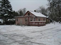 2nd image of 7 Oakwood St