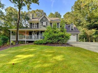 134 Springwater Trce, Woodstock, GA 30188