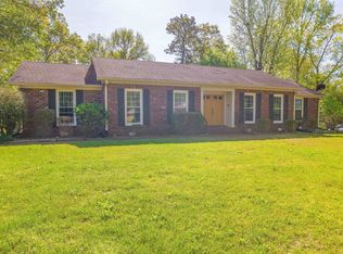 126 Rolling Hills Dr, Jackson, TN 38305