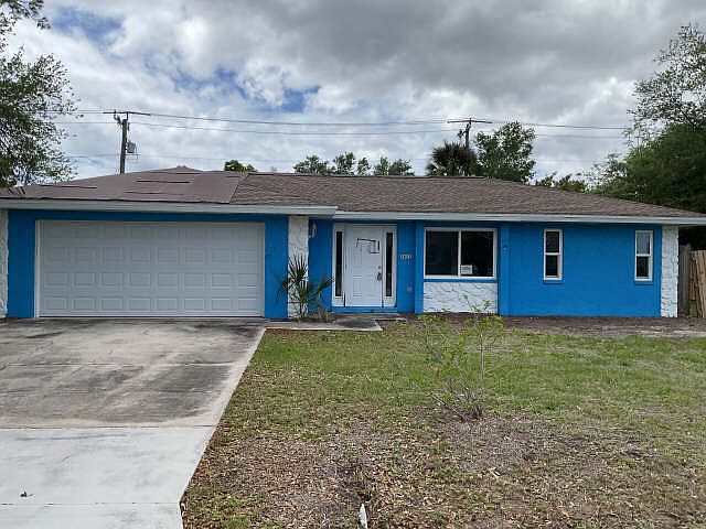 1st image of 2611 Lakeshore Cir