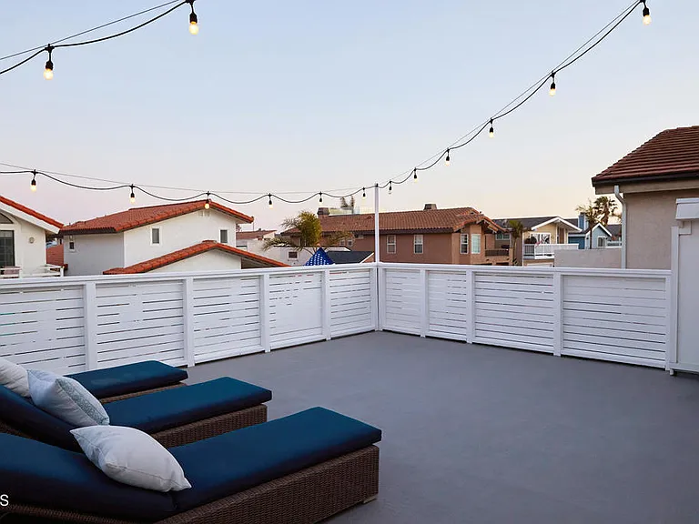5121 Seabreeze Way — Photo 12