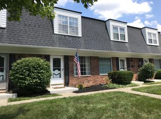 4502 Folkestone Ct N #10-B, Columbus, OH 43220