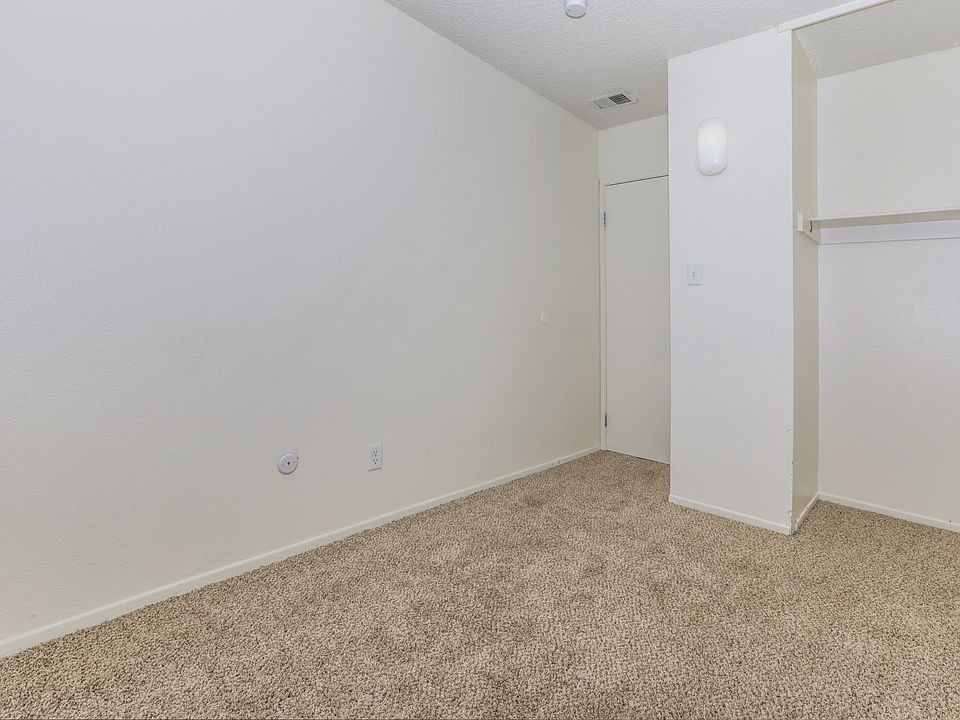 3 Bedroom, 1.5 bath bedroom