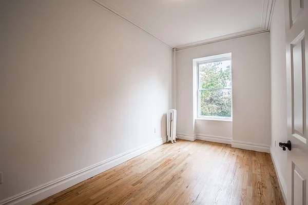 Rented by Nooklyn NYC LLC | media 45