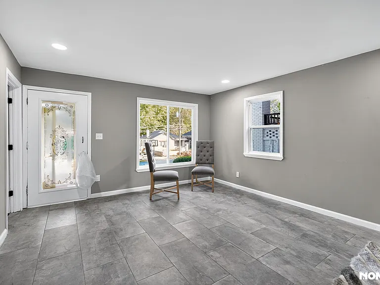 1604 Westwood Ave SW — Photo 8