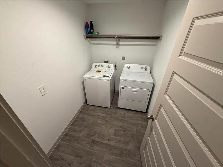 610 Lost Creek Dr — Photo 11