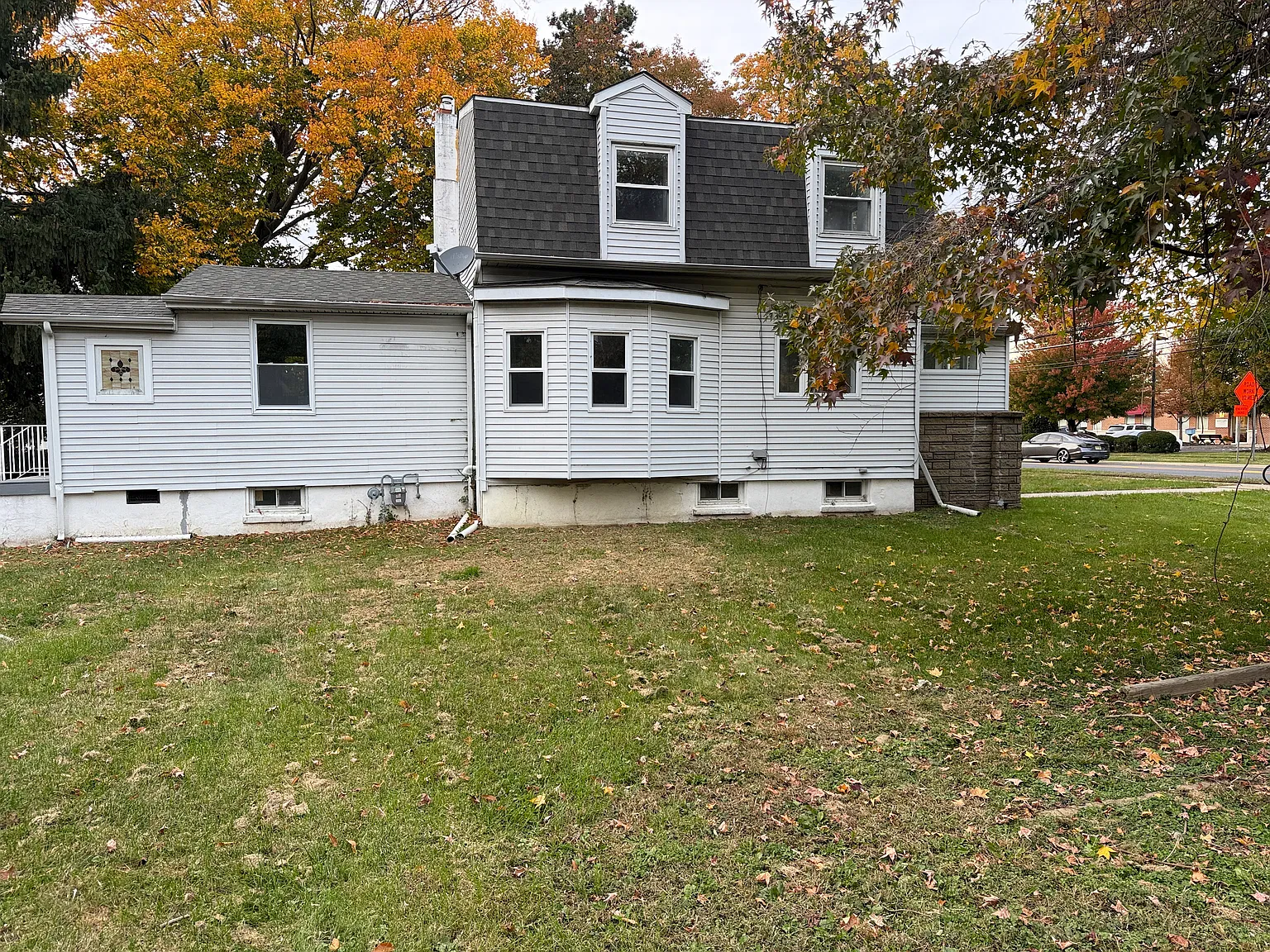 4 bed, 1643 sqft, $2,750 — Photo 2