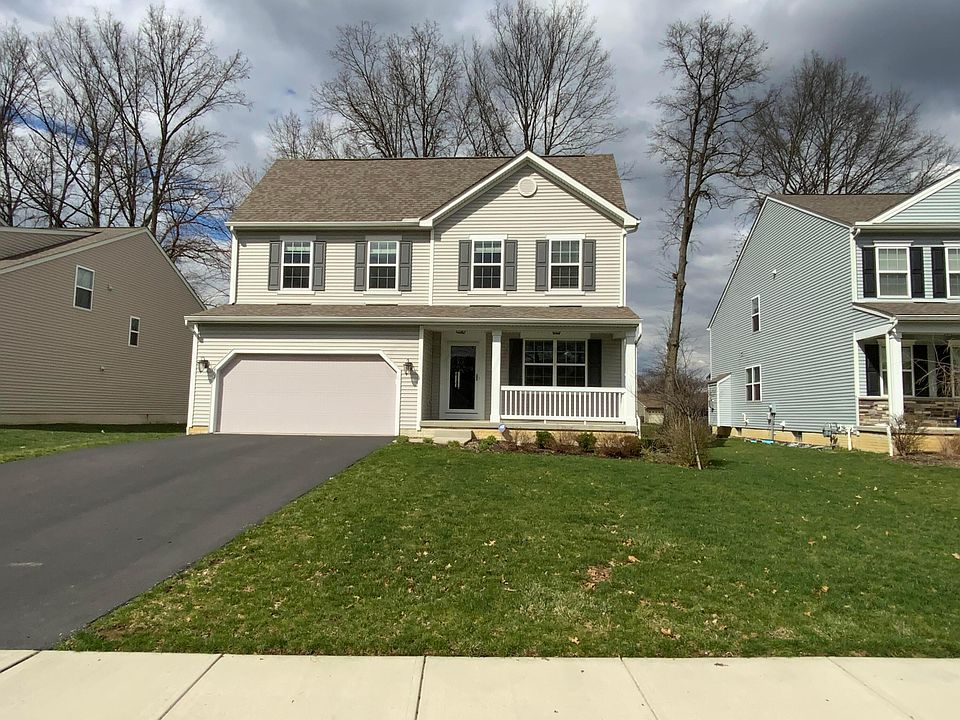 1st image of 404 Evelyn Ln