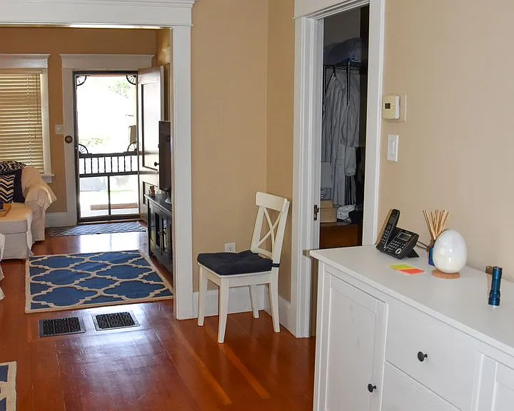 227 N Cleveland St — Photo 31