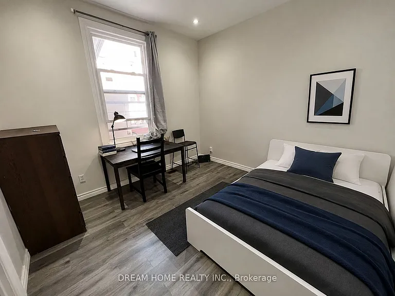 29 Glasgow St #1 — Photo 2